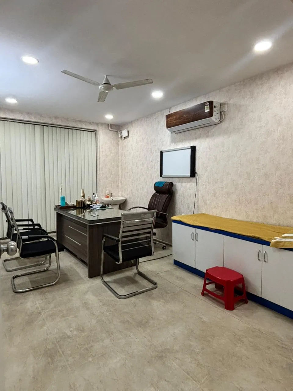 Consultation room at Sharada Orthopaedic Centre, Bowenpally, Secunderabad